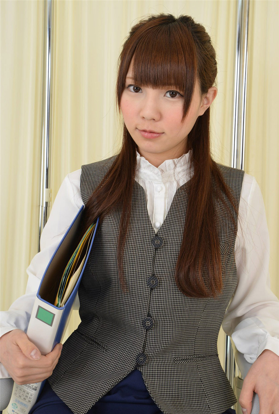 [Allgravure] 日本的白领美女浦野しおり黑丝袜写真 NO.020第3张